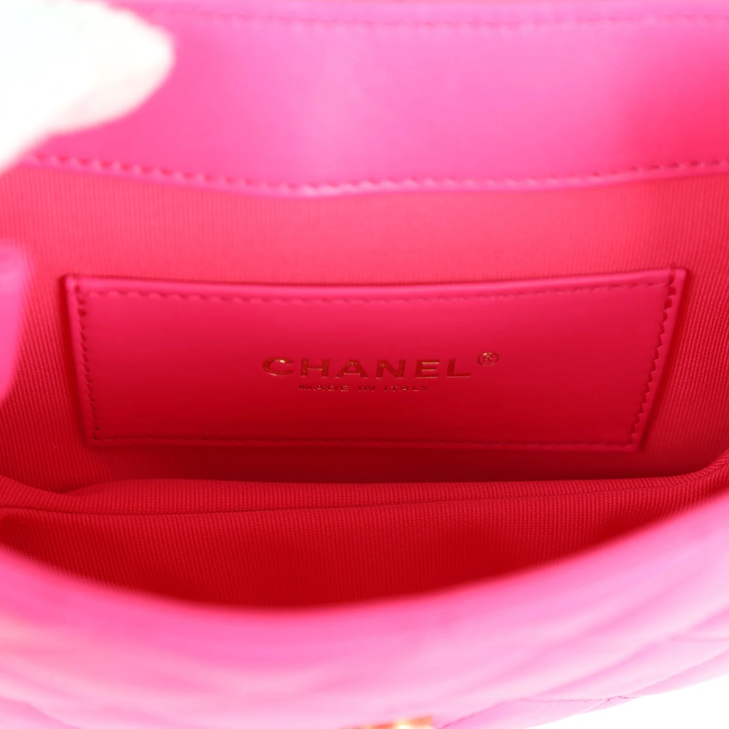 Chanel CC Mini Shoulder Bag Fuchsia Lambskin Antique Gold Hardware - Image 10