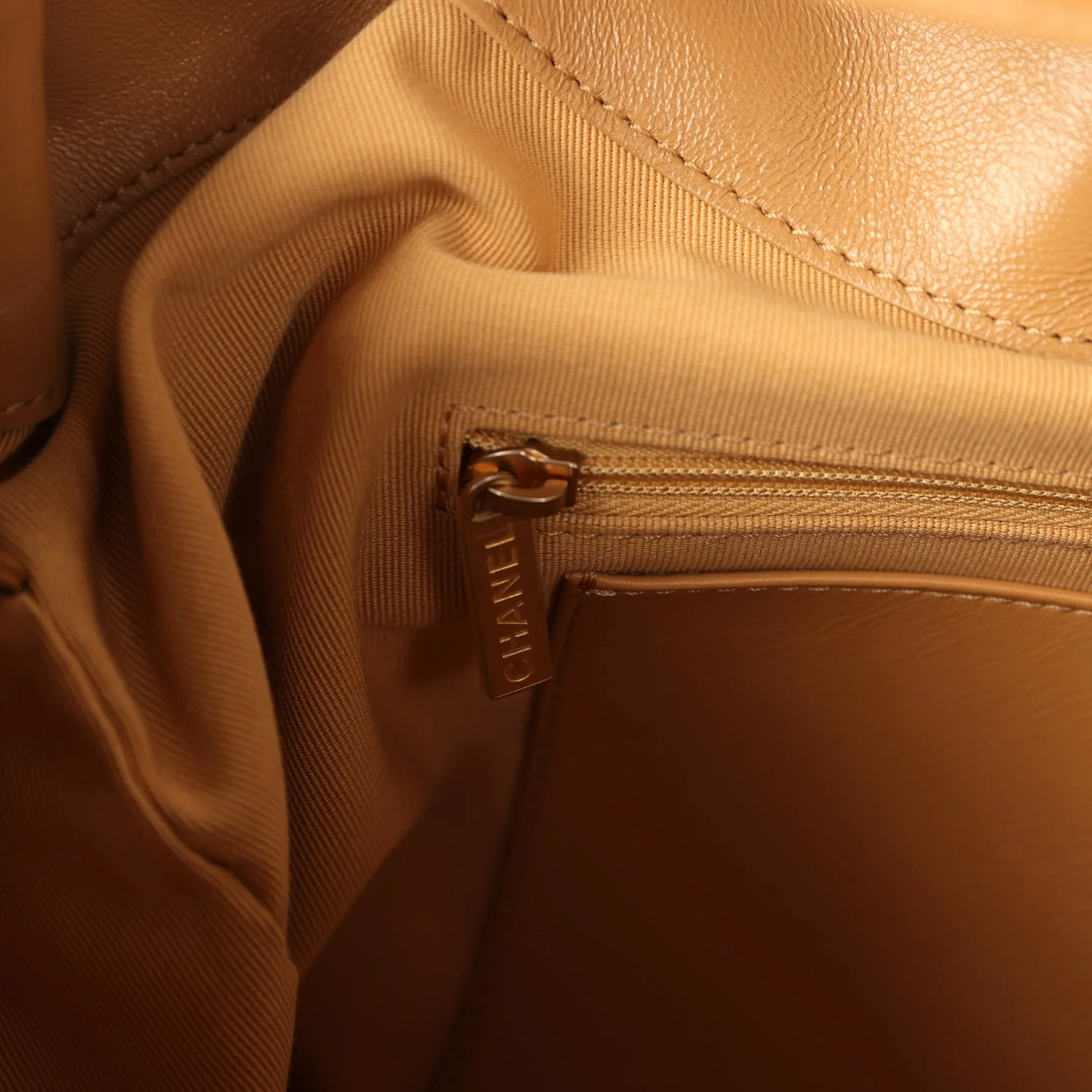 Chanel Maxi Hobo Bag Beige Suede Antique Gold Hardware - Image 11