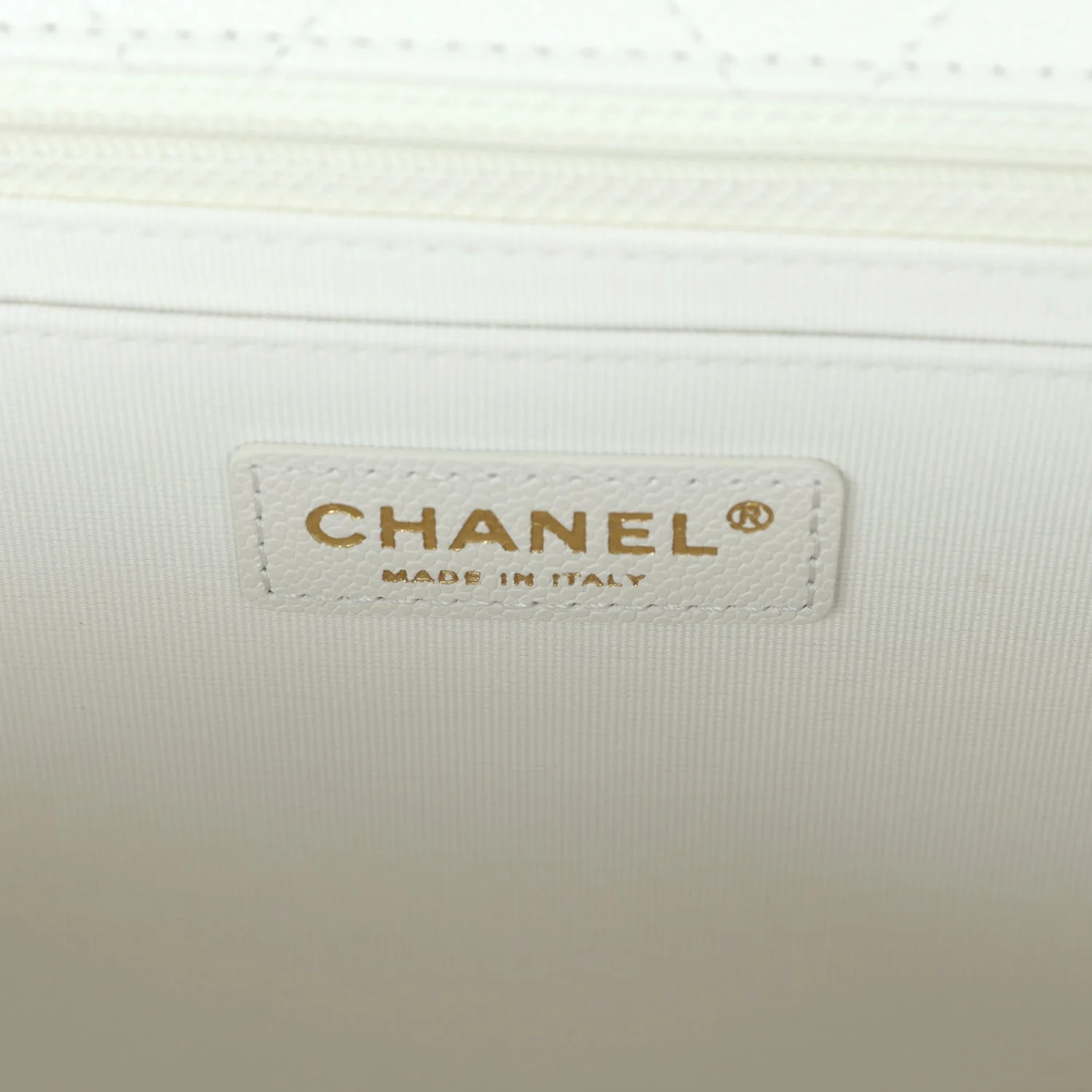 Chanel XXL Classic Single Flap Bag White Shiny Caviar Light Gold Hardware - Image 9
