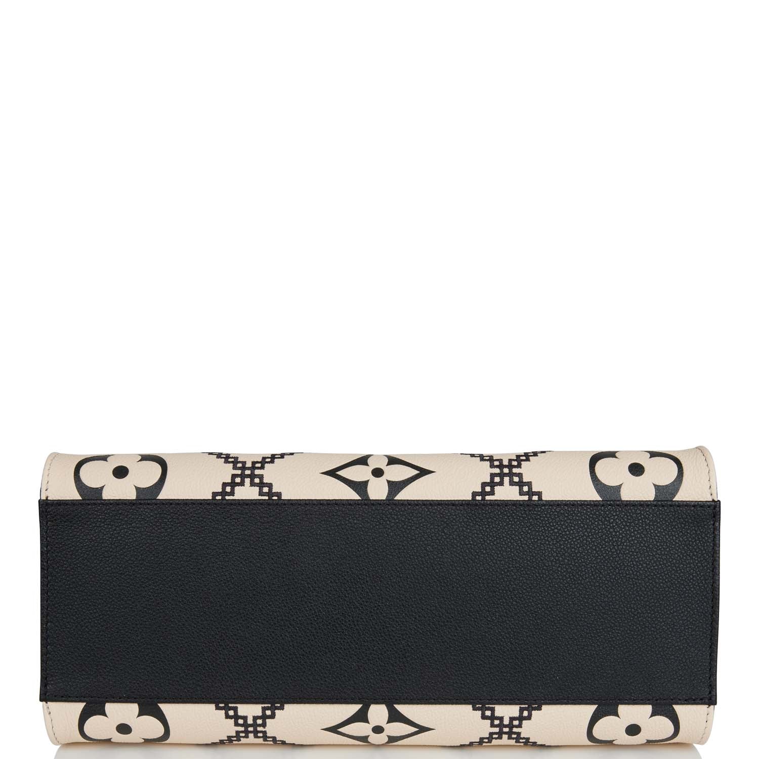 Louis Vuitton Black and Cream Empreinte Giant Monogram OnTheGo MM - Image 4