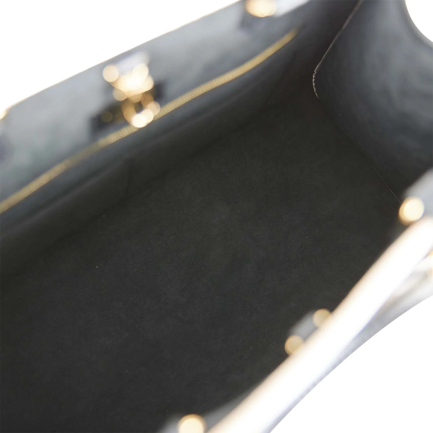 Louis Vuitton Black and Cream Empreinte Giant Monogram OnTheGo MM - Image 6