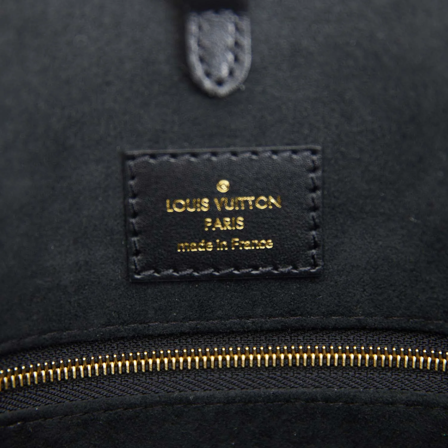 Louis Vuitton Black and Cream Empreinte Giant Monogram OnTheGo MM - Image 7