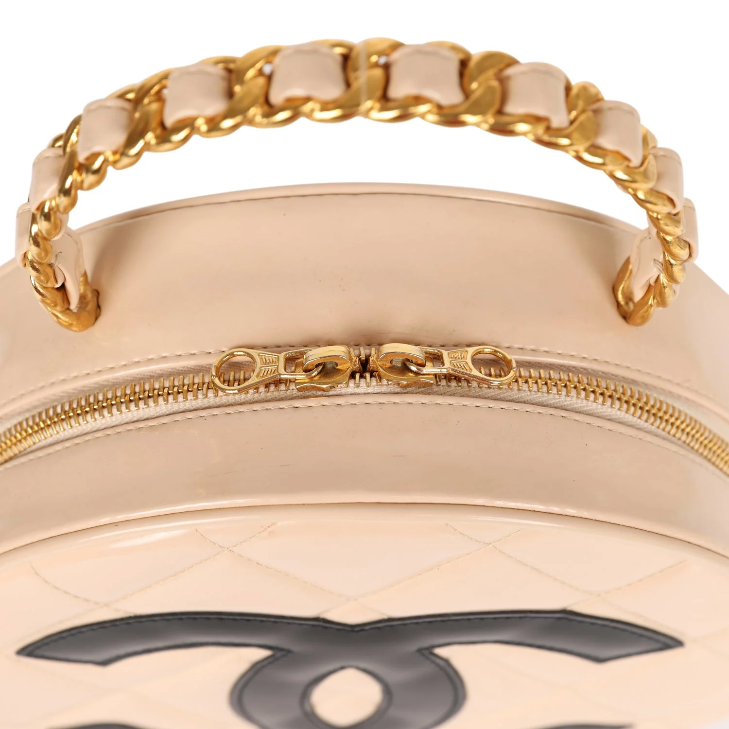 Vintage Chanel Round Vanity Bag Beige and Black Patent Leather Antique Gold Hardware - Image 6